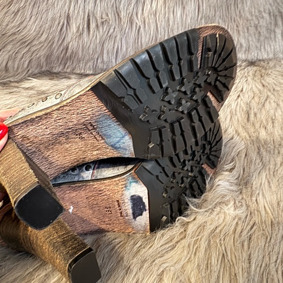 PRICE FIRM Adriaqueen Women's Gray & Red Shoes Size 38 - Picture 7 of 8